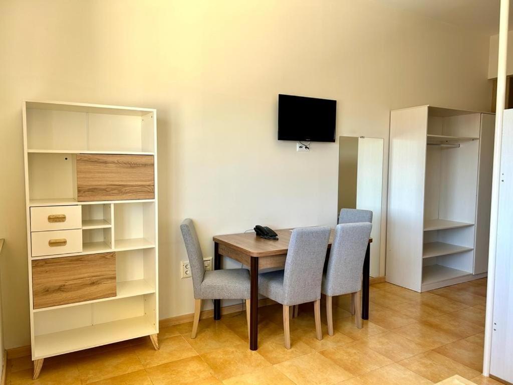 Apartamentos Turisticos Mediterraneo カルタヘナ エクステリア 写真